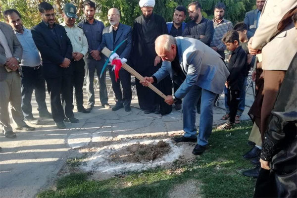 کلنگ ساخت یادمان شهدای گمنام بوستان «سعیدآباد» جاجرود زده شد