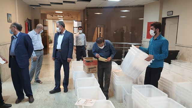 آماده سازی صندوق های اخذ رای شهرستان پردیس برای تحویل به نواحی
