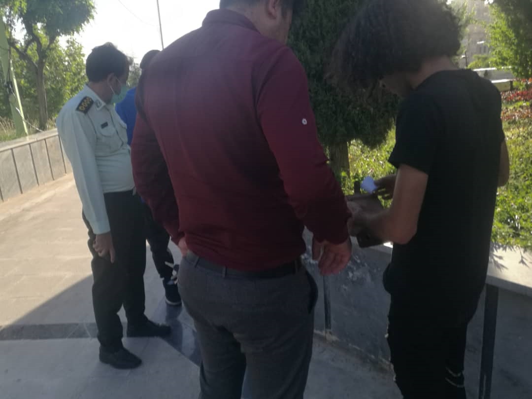 پاکسازی یک پارک از توزیع کنندگان مواد مخدر در پردیس
