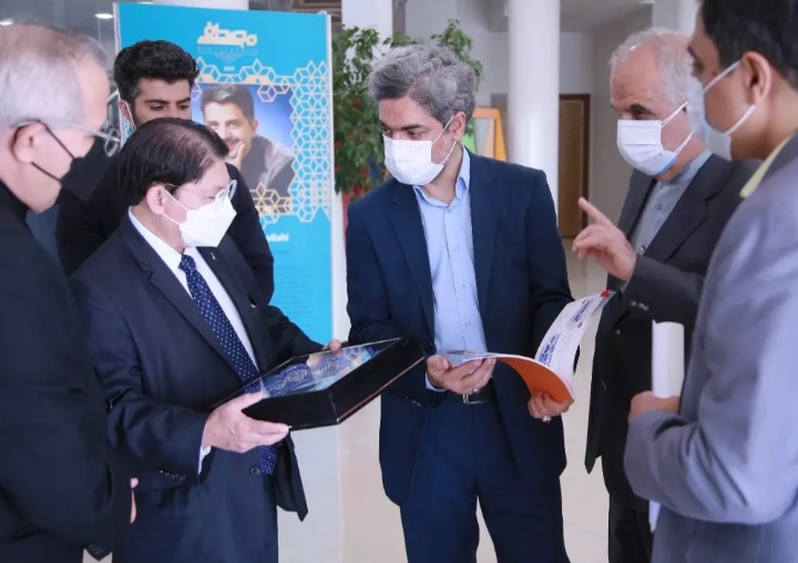 بازدید وزیر خارجه جمهوری نیکاراگوئه و هیئت همراه از پارک فناوری پردیس